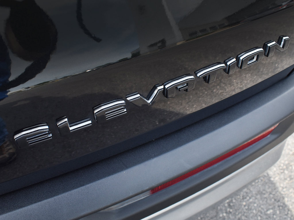 Used 2025 GMC Acadia Elevation AWD/4WD image 9