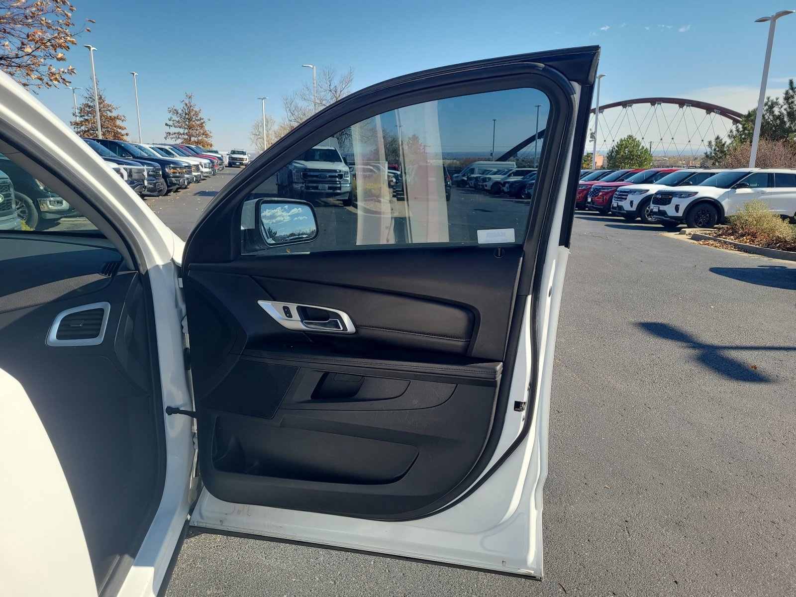 Used 2017 GMC Terrain SLE image 16