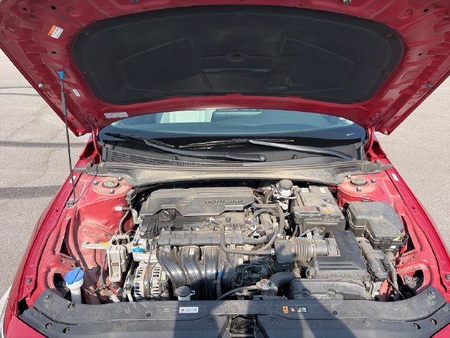 Used 2025 Hyundai Elantra Limited FWD image 33