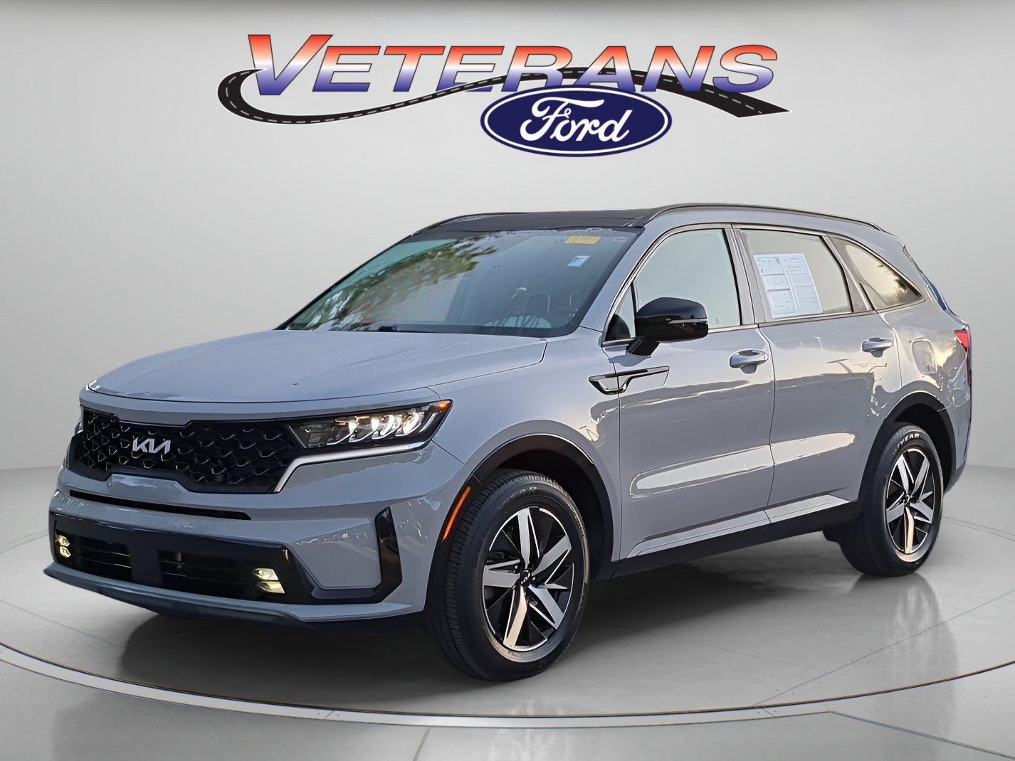 Used 2022 Kia Sorento EX w/ Panoramic Sunroof Package