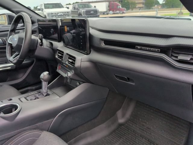 Certified 2024 Ford Mustang Coupe RWD image 19