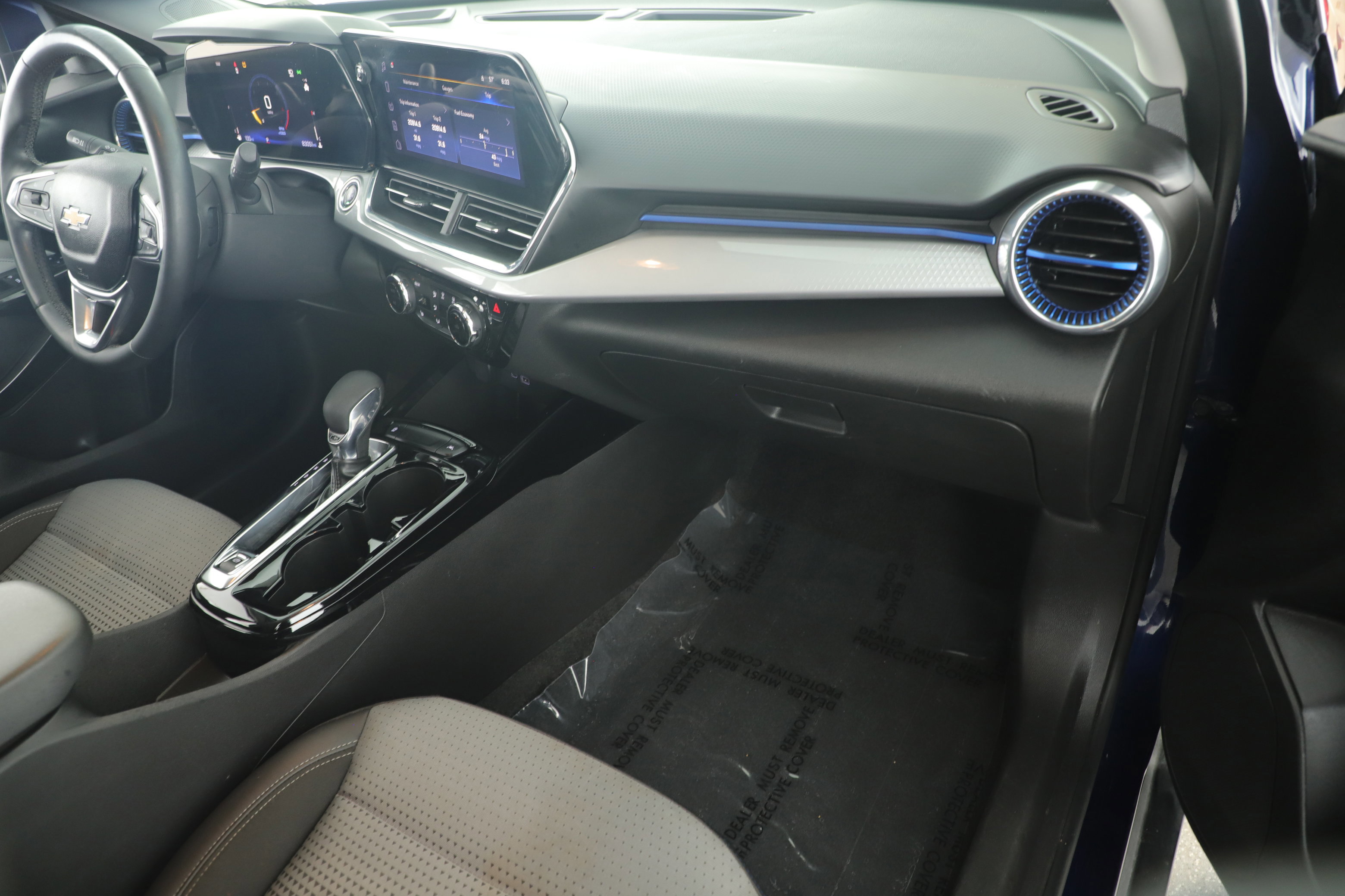 Used 2024 Chevrolet Trax LT w/ Driver Confidence Package image 21