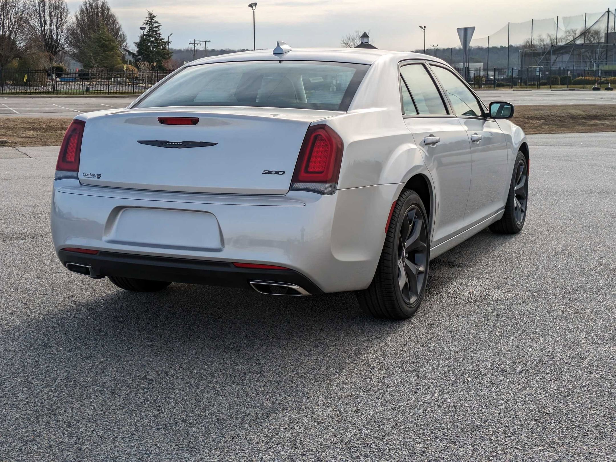 Used 2023 Chrysler 300 Touring w/ Sport Appearance Package image 5
