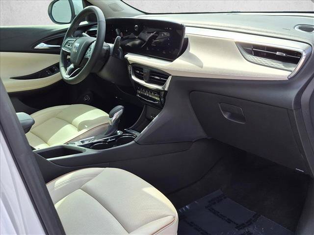 Used 2026 Buick Encore GX Avenir w/ Avenir Technology Package FWD image 21