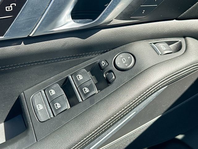 Used 2023 BMW X5 sDrive40i w/ M Sport Package RWD image 18