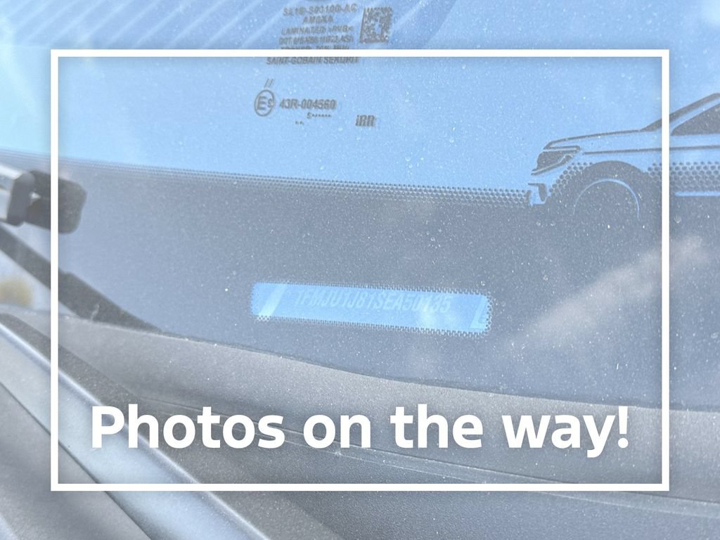 Certified 2025 Ford Expedition Active AWD/4WD image 2