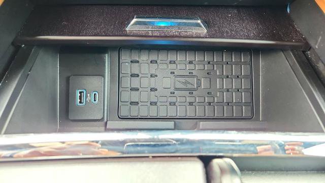 Certified 2023 Ford Expedition Platinum image 17