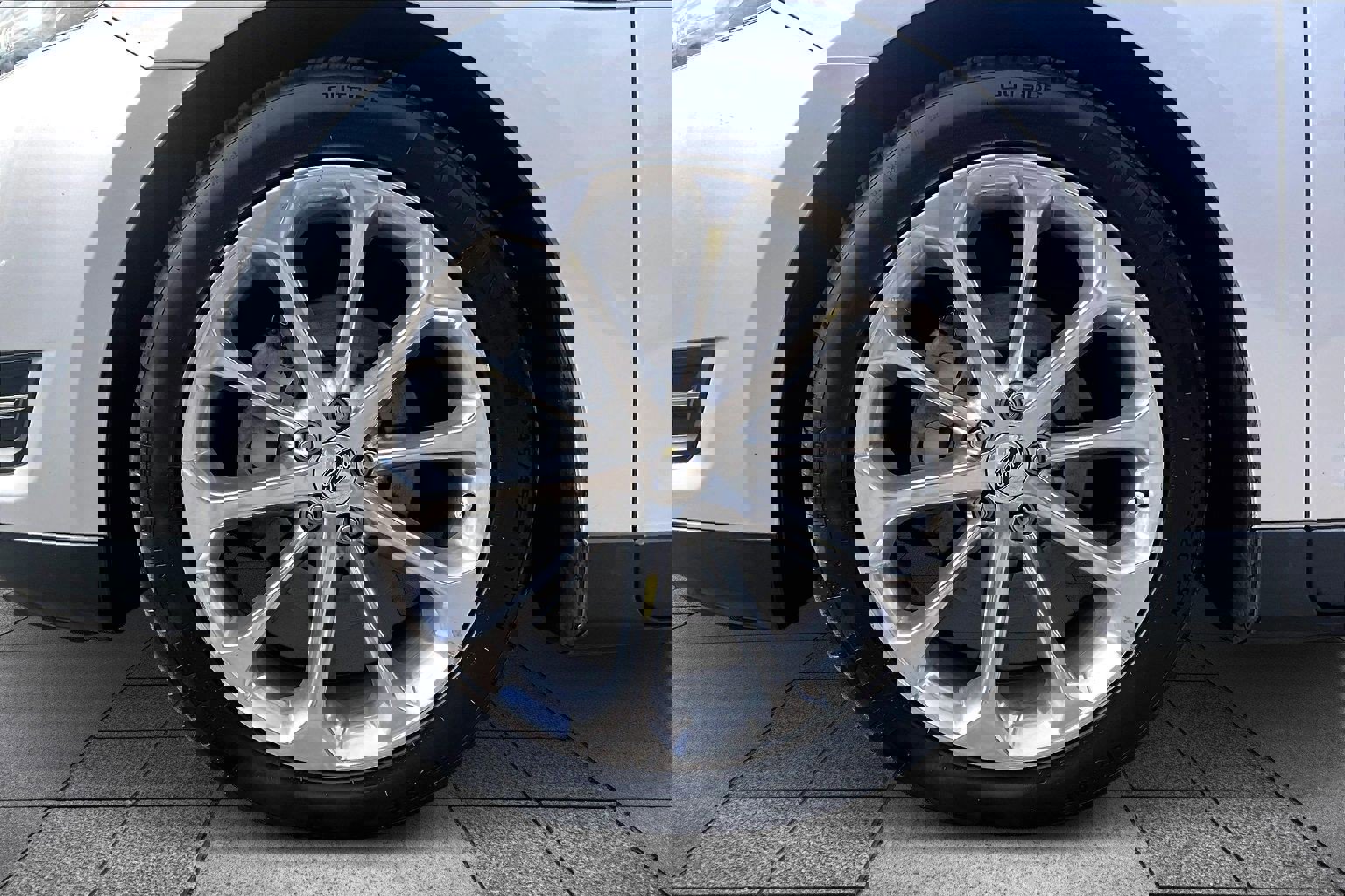 Certified 2017 Ford Taurus Limited image 10