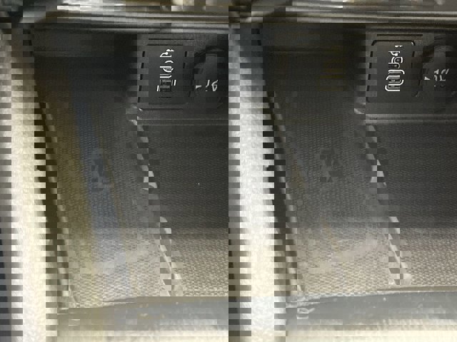 Certified 2024 Ford Escape Platinum image 33