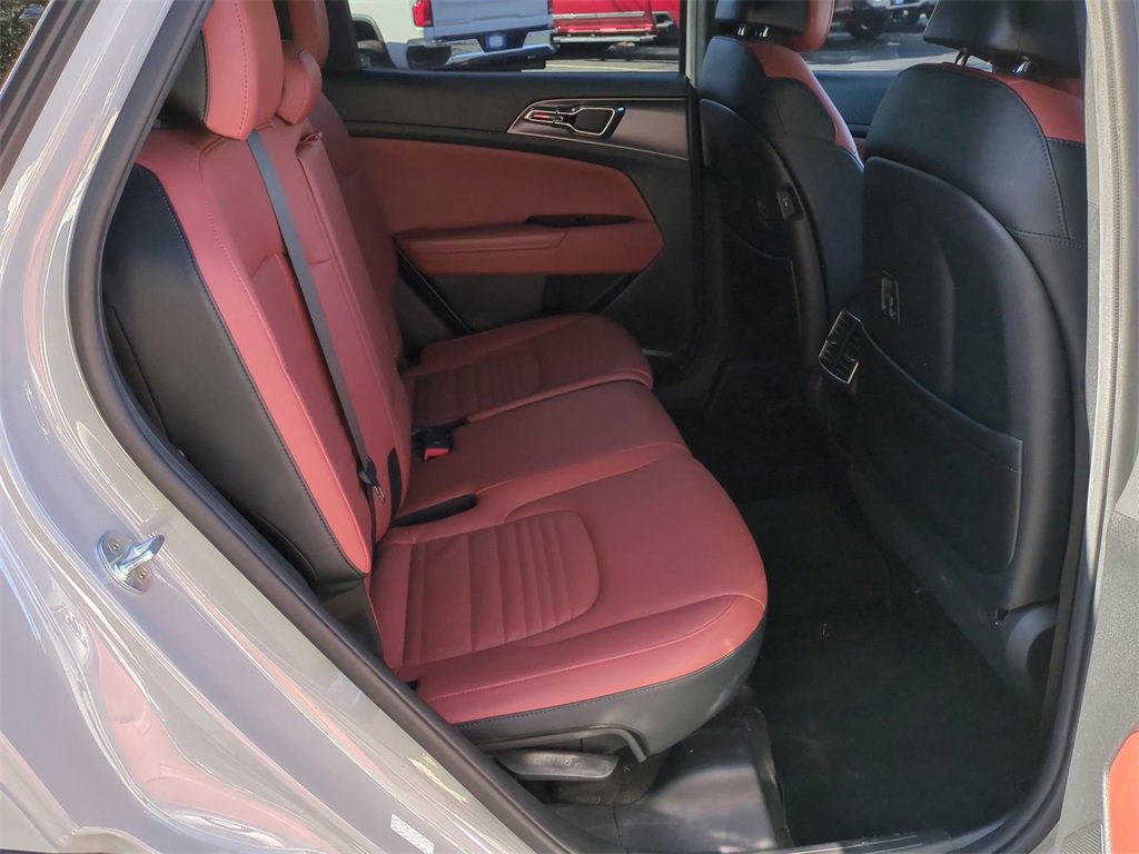 Used 2023 Kia Sportage SX image 14