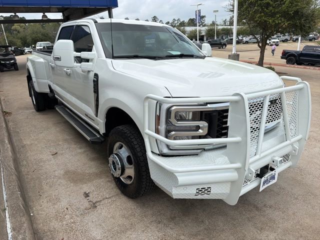 Certified 2024 Ford F350 Lariat w/ FX4 Off-Road Package image 4