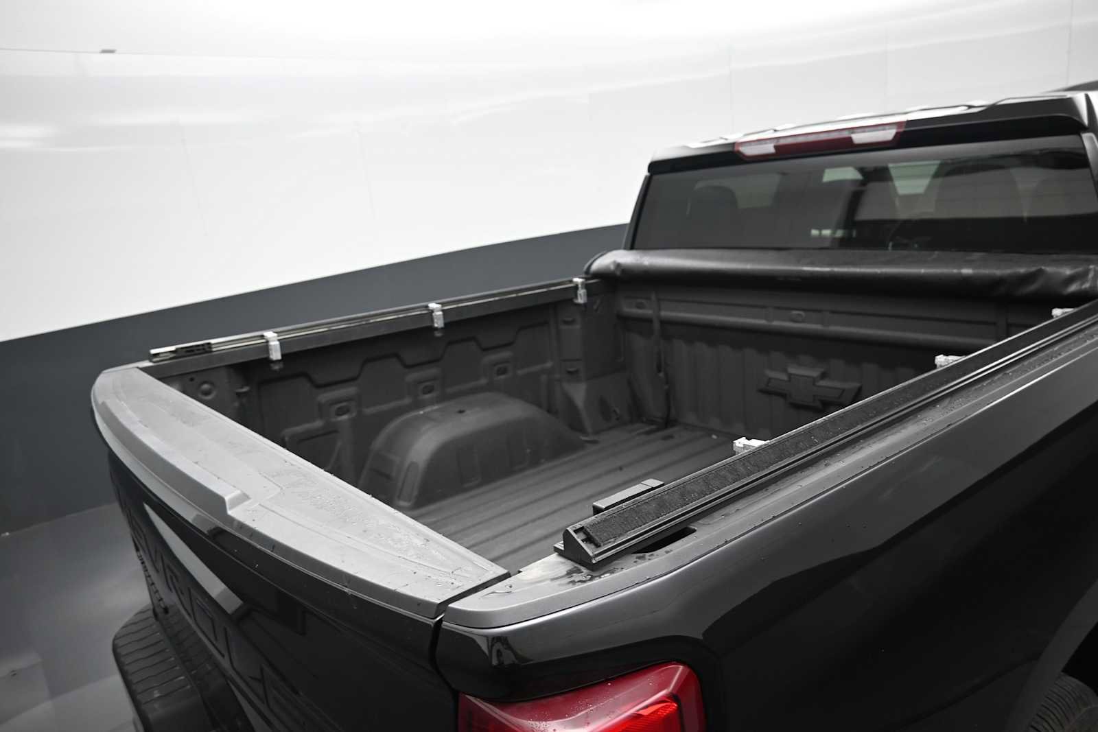 Used 2023 Chevrolet Silverado 1500 RST AWD/4WD image 40