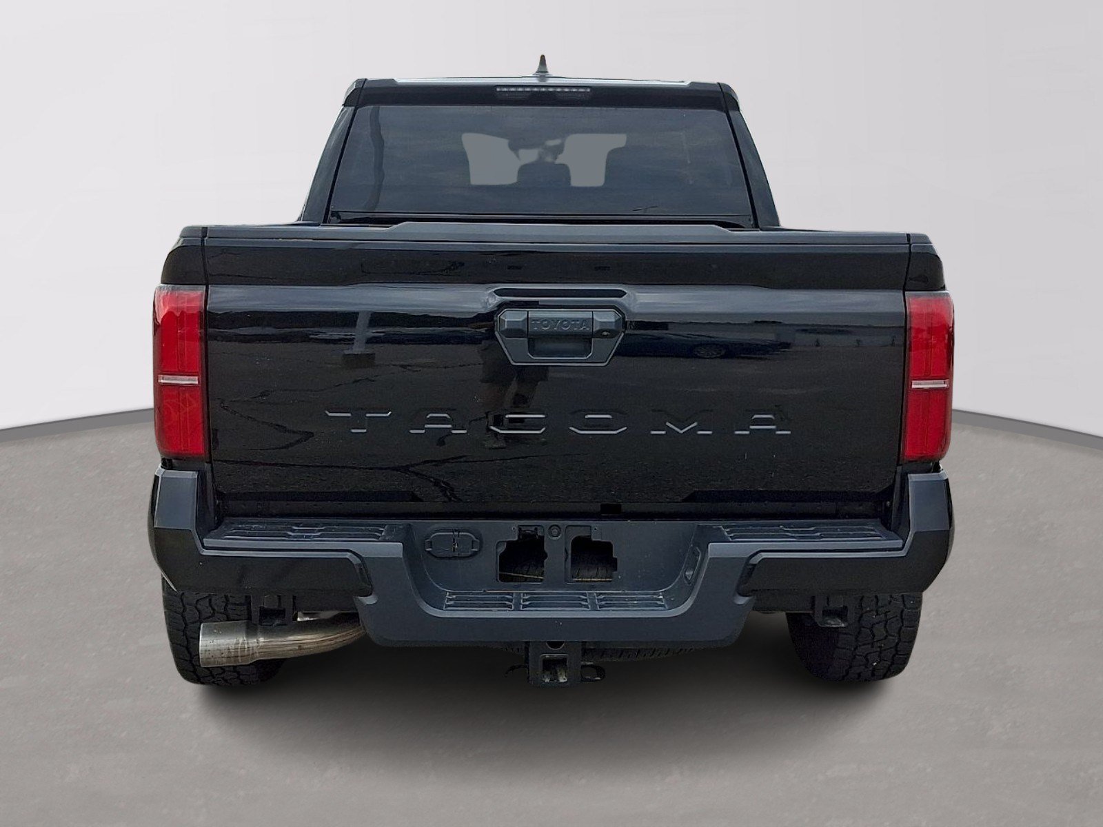 Used 2025 Toyota Tacoma SR5 RWD image 5