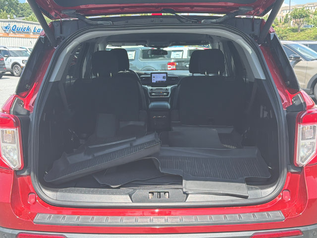 Certified 2020 Ford Explorer XLT w/ Comfort Package AWD/4WD image 20