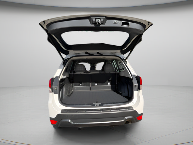 Used 2023 Subaru Forester Premium AWD/4WD image 24