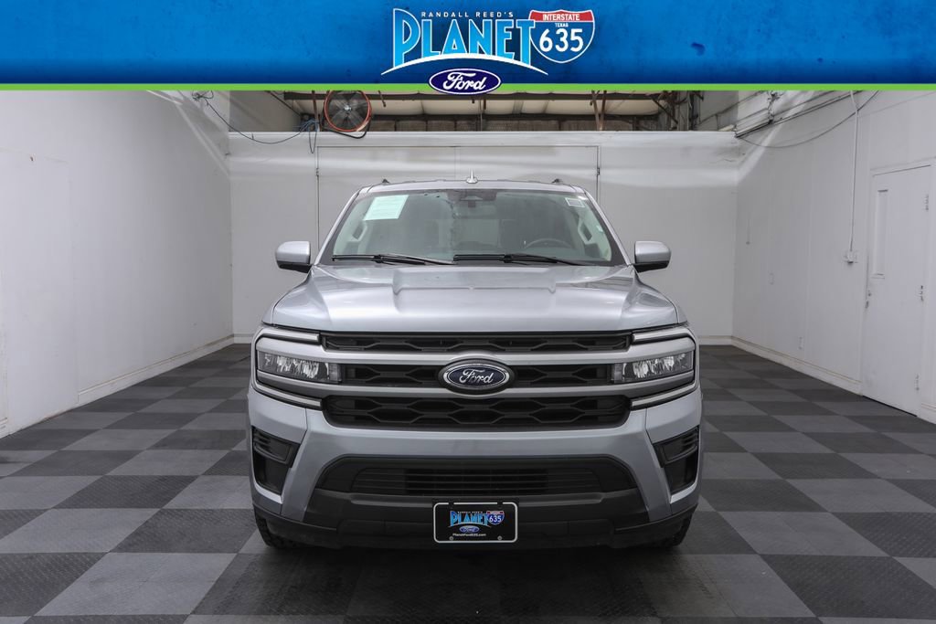 Certified 2024 Ford Expedition Max XLT image 6