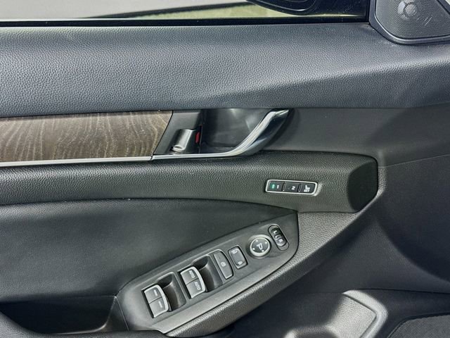 Used 2021 Honda Accord Touring image 21