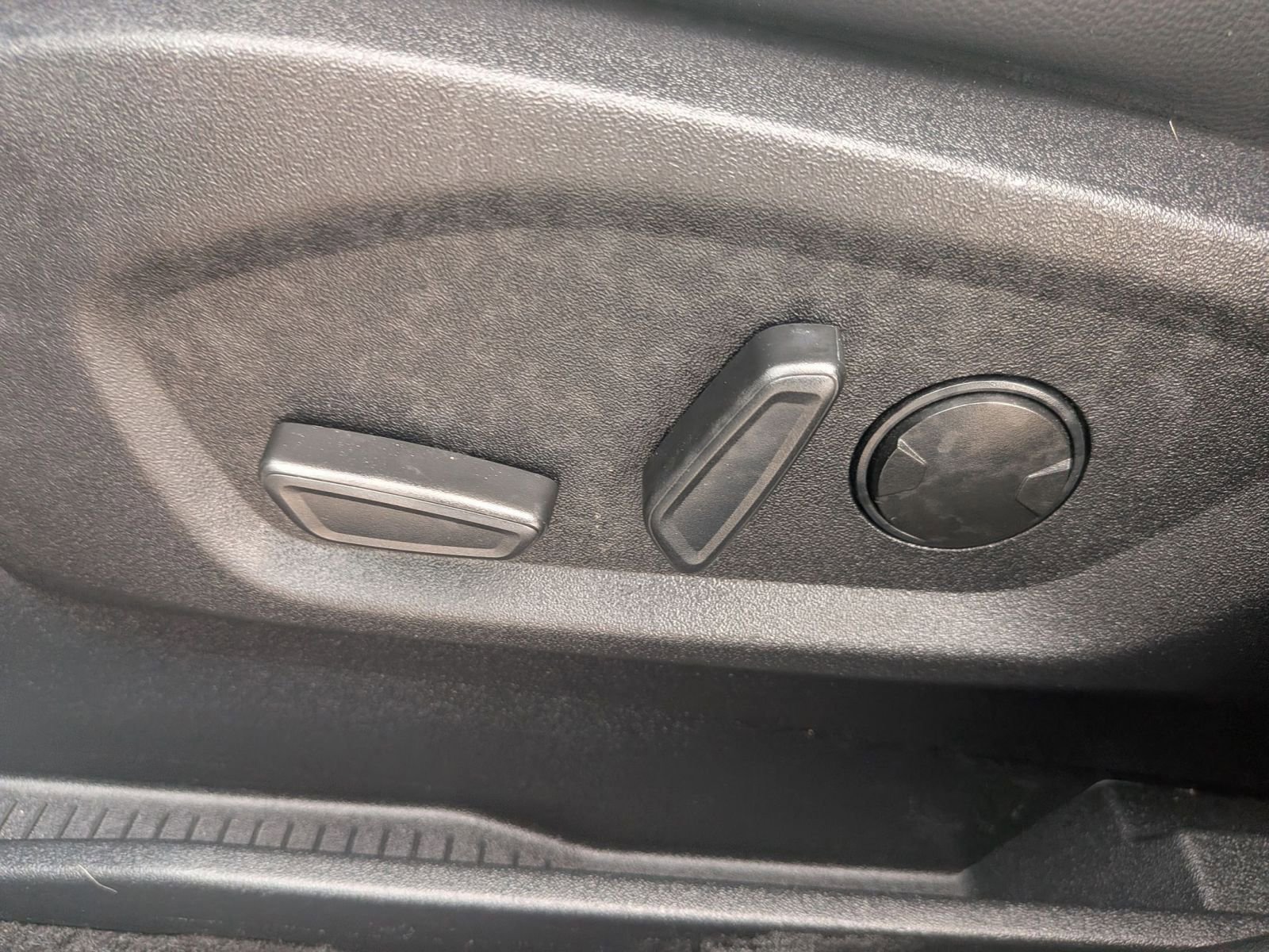 Certified 2024 Ford Edge SEL AWD/4WD image 13