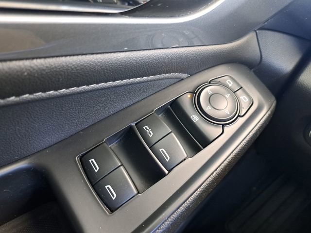 Used 2022 Chevrolet Traverse LT FWD image 22