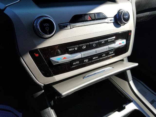 Certified 2022 Ford Explorer XLT w/ Class IV Trailer Tow Package image 21