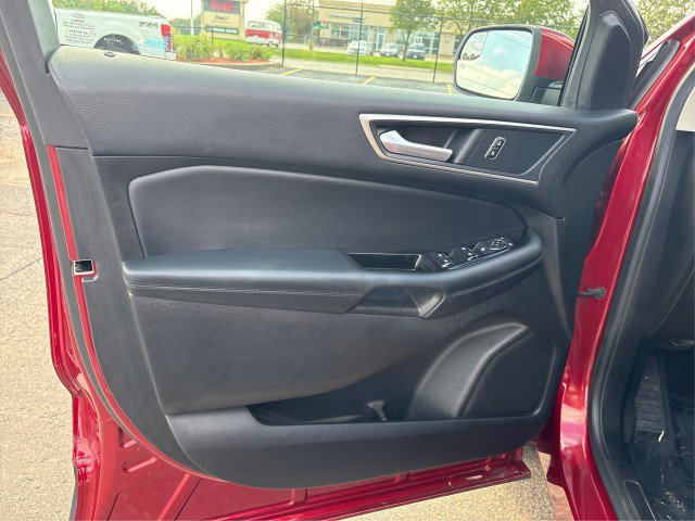 Certified 2018 Ford Edge SEL w/ Equipment Group 201A AWD/4WD image 18