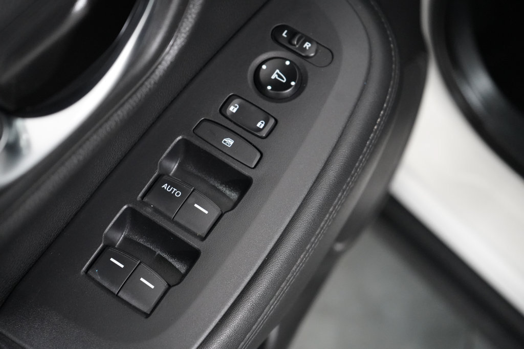Used 2024 Honda HR-V LX image 18