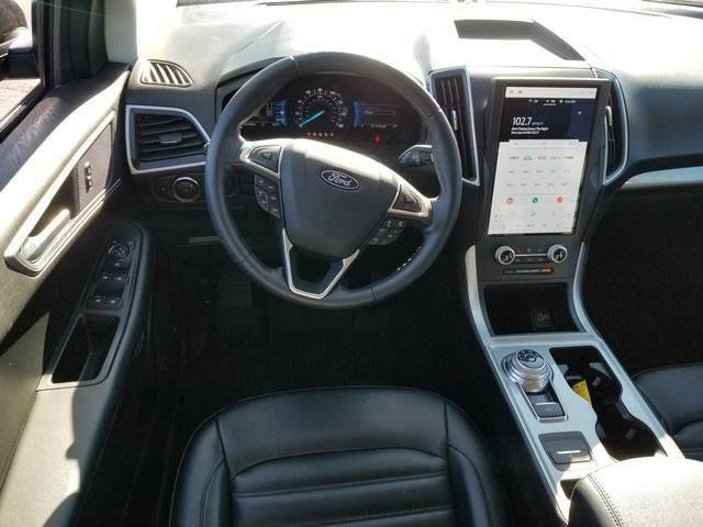 Certified 2024 Ford Edge SEL w/ Convenience Package image 17