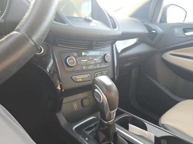 Certified 2019 Ford Escape SEL FWD image 17