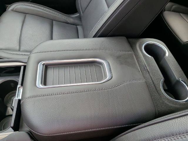Used 2024 GMC Yukon XL Denali RWD image 33