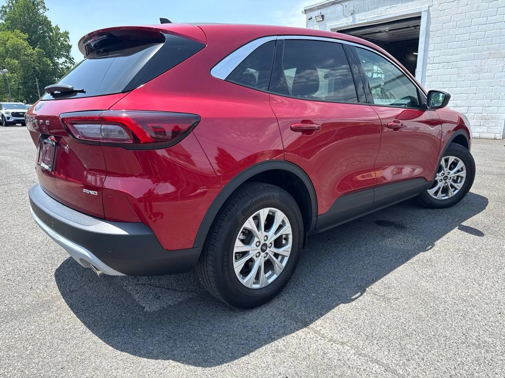 Certified 2023 Ford Escape Active w/ Tech Pack #1 AWD/4WD image 4