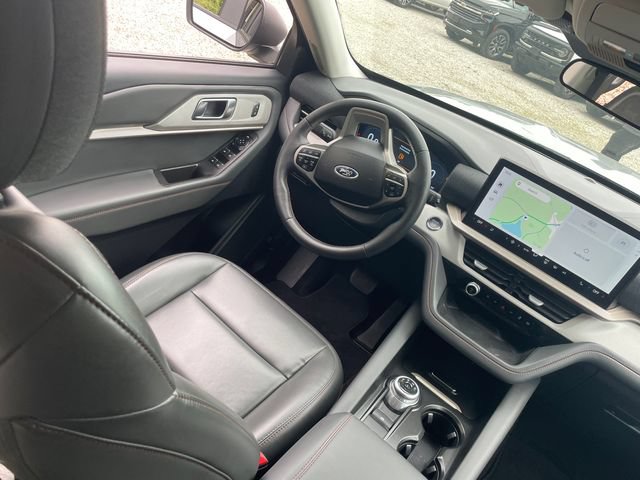 Certified 2025 Ford Explorer Active w/ Active Comfort Package AWD/4WD image 27