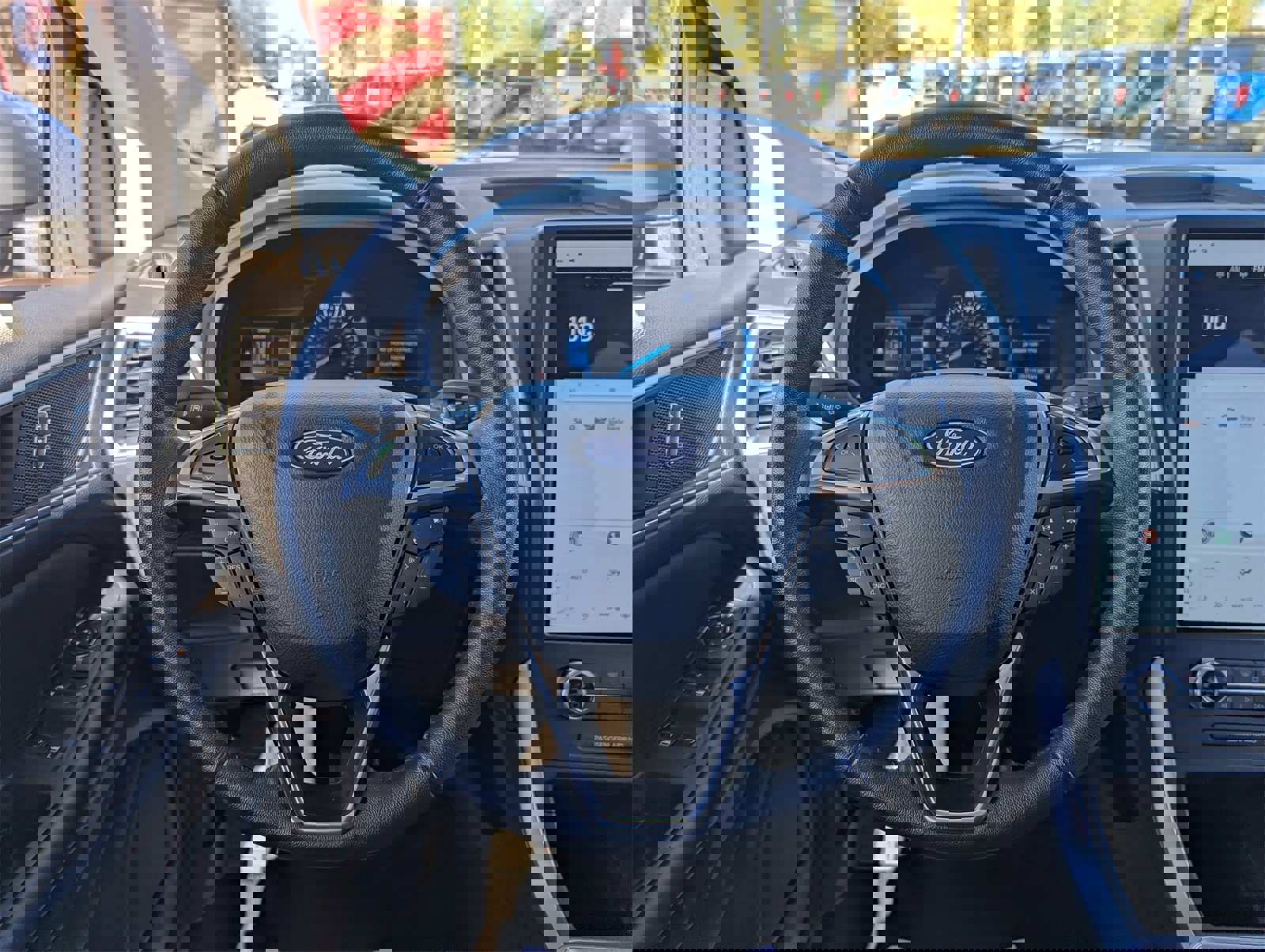 Certified 2024 Ford Edge SEL image 28