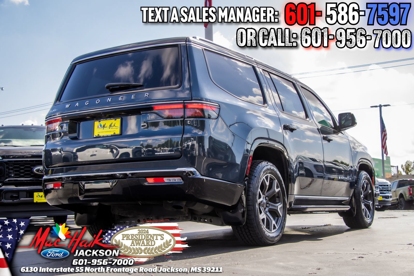 Used 2023 Jeep Wagoneer Series III w/ Mopar Step-Up Package RWD image 5