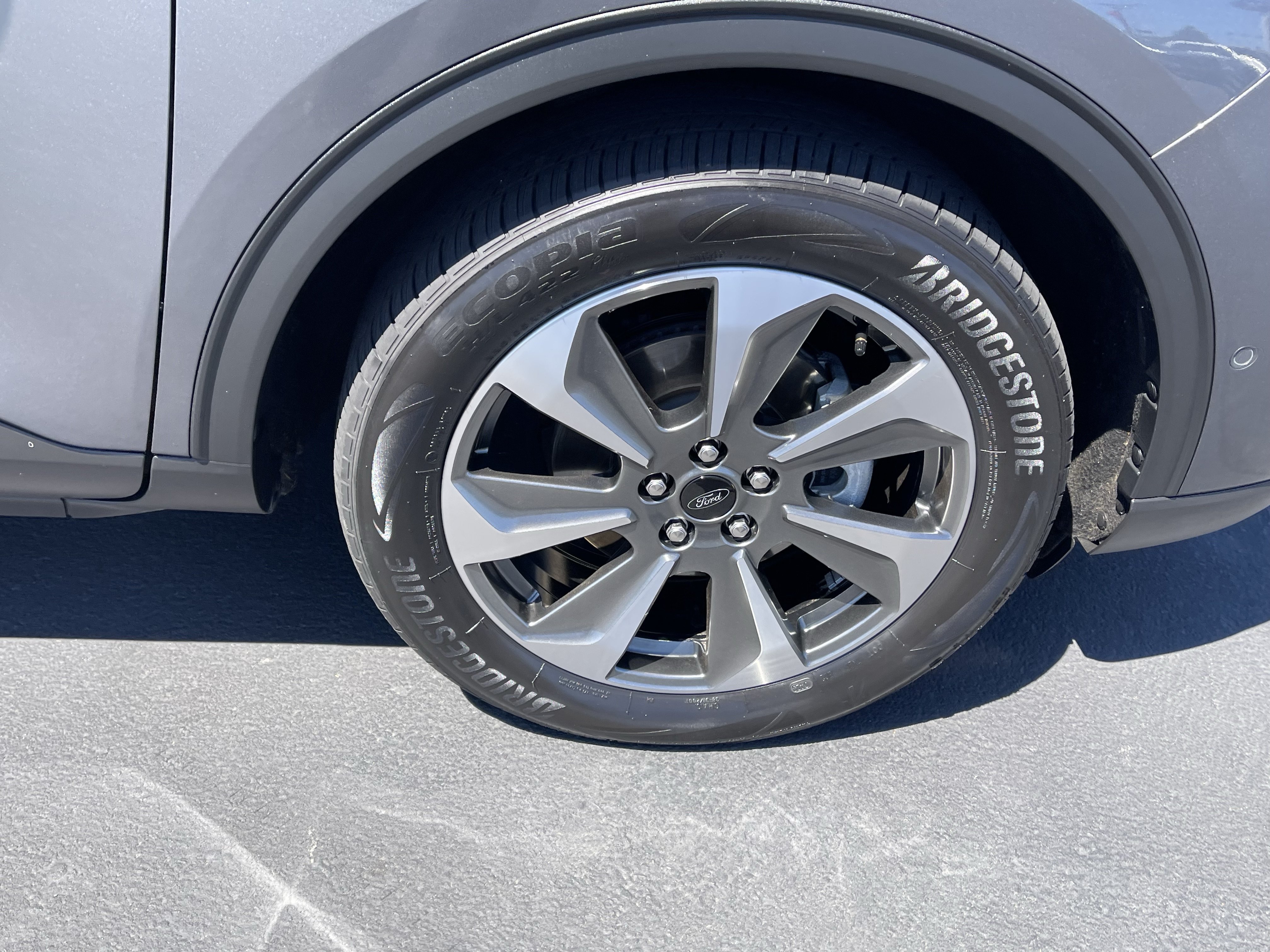 Certified 2023 Ford Escape Platinum w/ Premium Technology Package AWD/4WD image 5