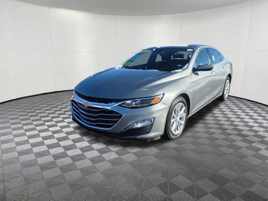 Used 2024 Chevrolet Malibu LT image 3