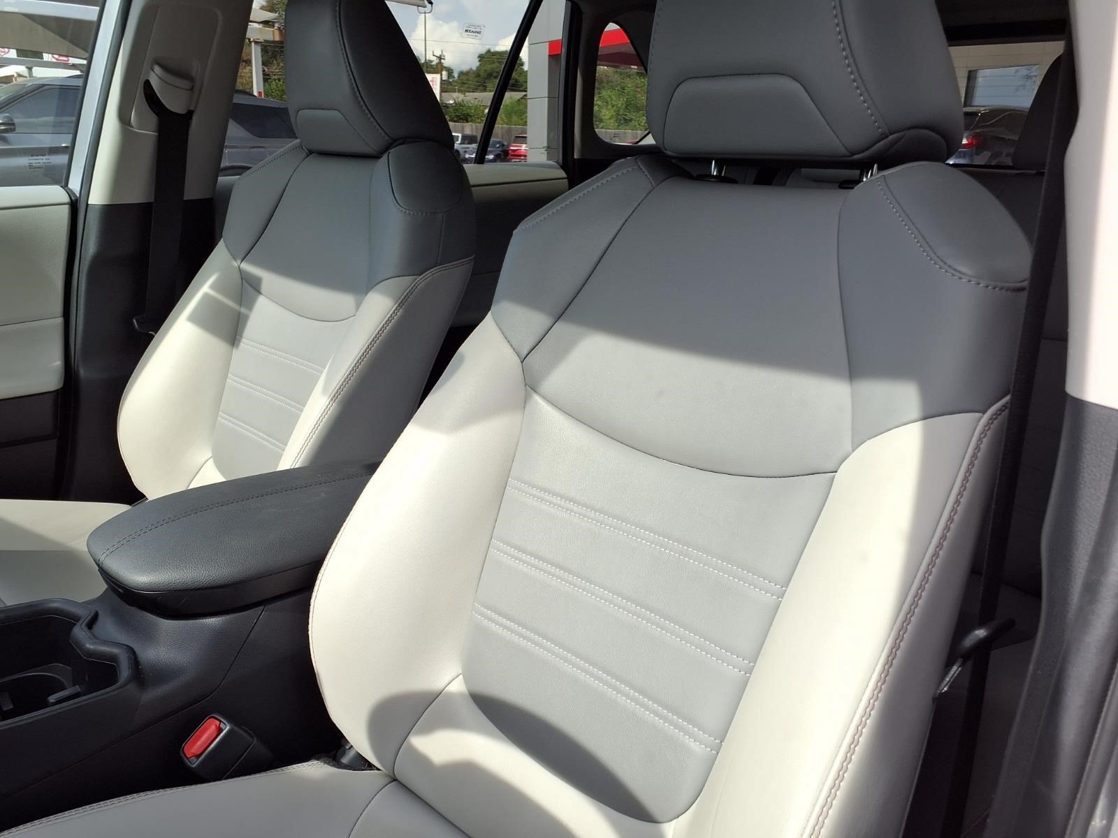 Used 2024 Toyota RAV4 XLE Premium FWD image 15