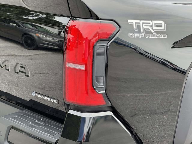 Used 2025 Toyota Tacoma TRD Off-Road w/ TRD Off Road Upgrade Package AWD/4WD image 9