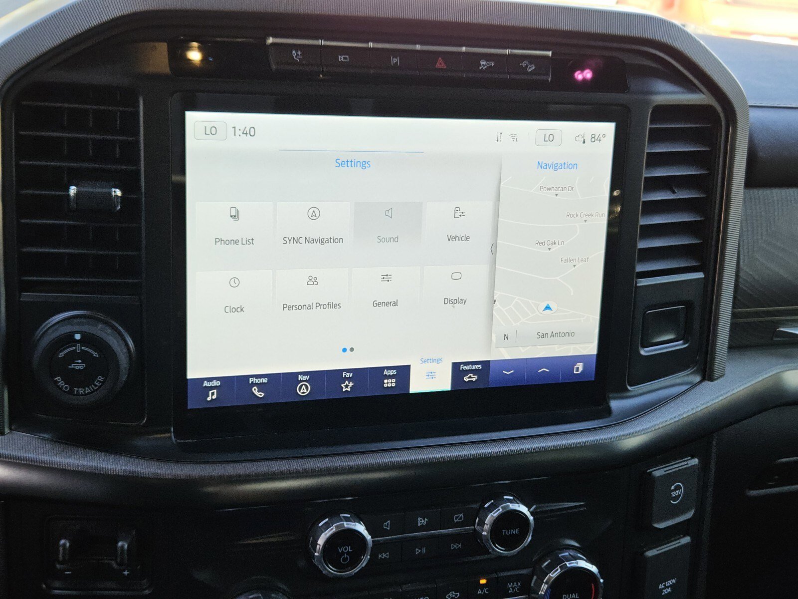 Certified 2022 Ford F150 Platinum w/ Equipment Group 701A High image 22