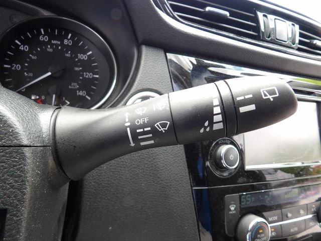 Used 2022 Nissan Rogue Sport SV FWD image 27