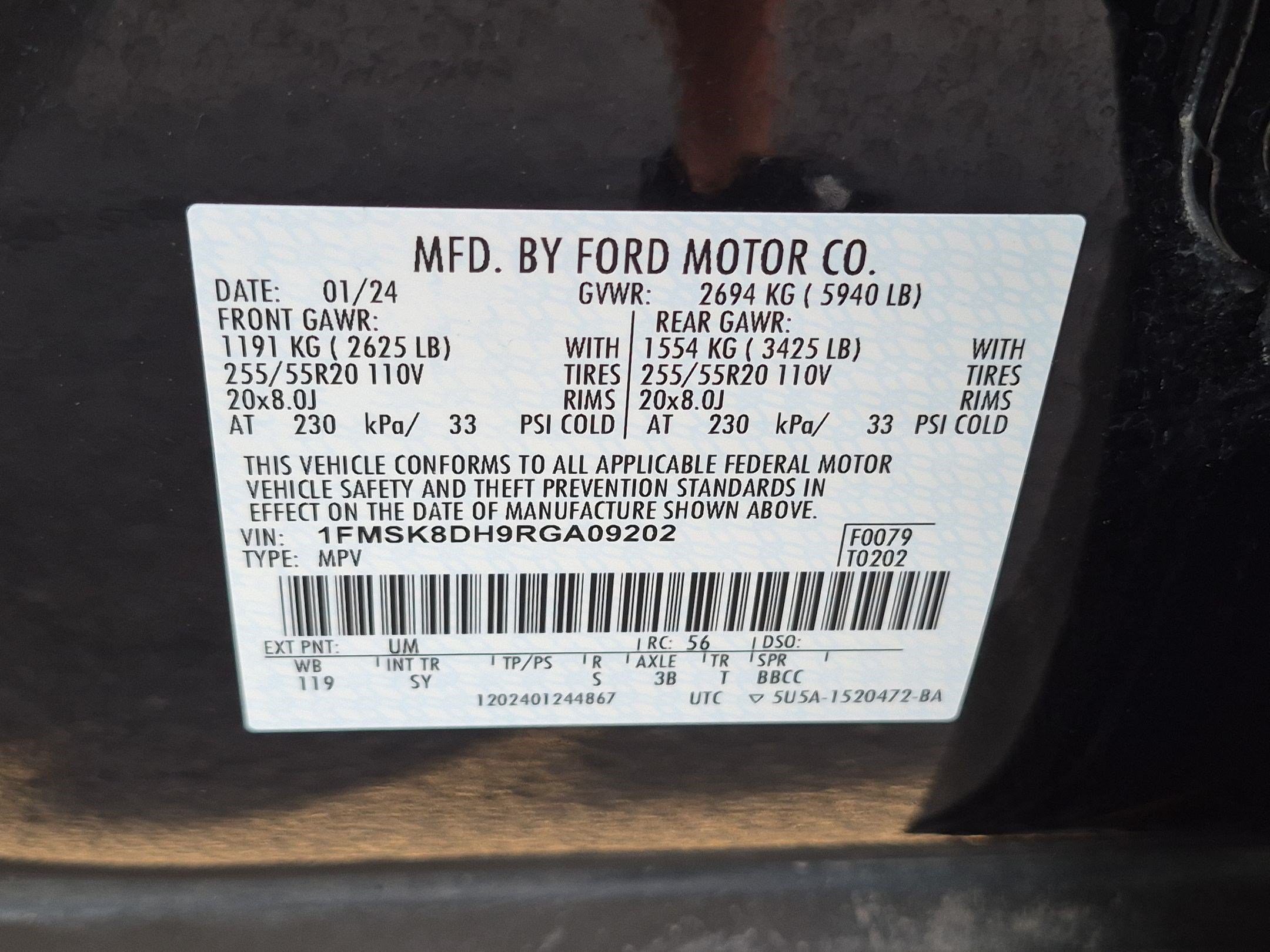 Certified 2024 Ford Explorer XLT w/ Equipment Group 202A AWD/4WD image 37