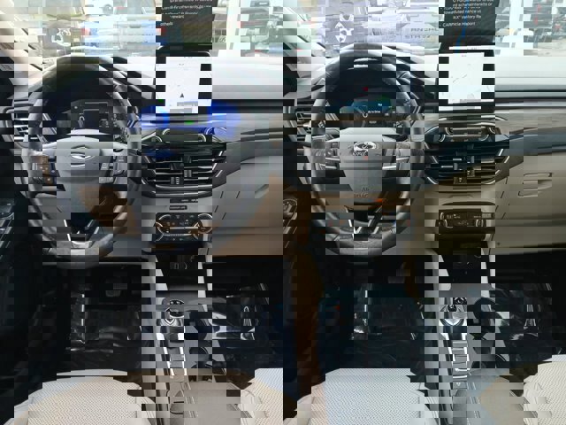 Certified 2020 Ford Escape Titanium image 9