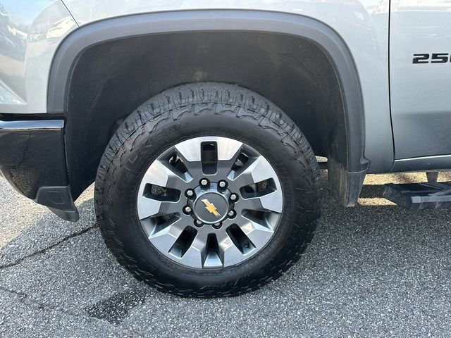 Used 2024 Chevrolet Silverado 2500 Custom w/ Custom Convenience Package image 11