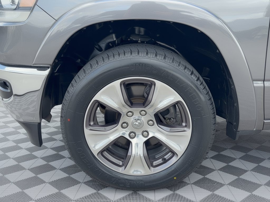 Used 2022 RAM 1500 Laramie AWD/4WD image 13