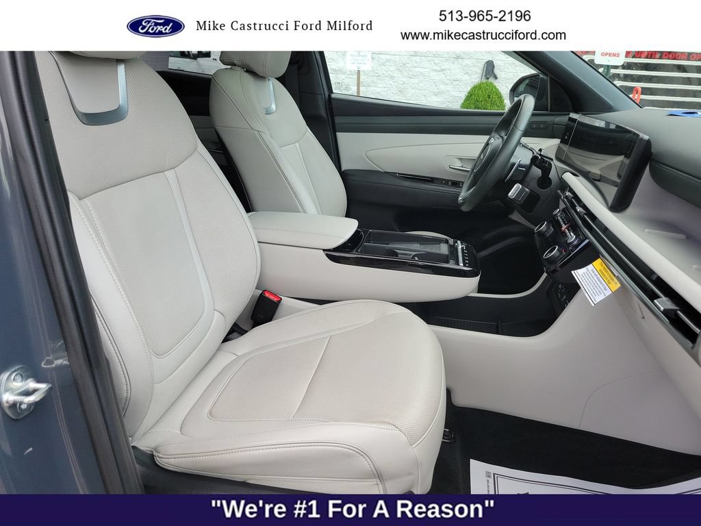 Used 2025 Hyundai Tucson Limited AWD/4WD image 23