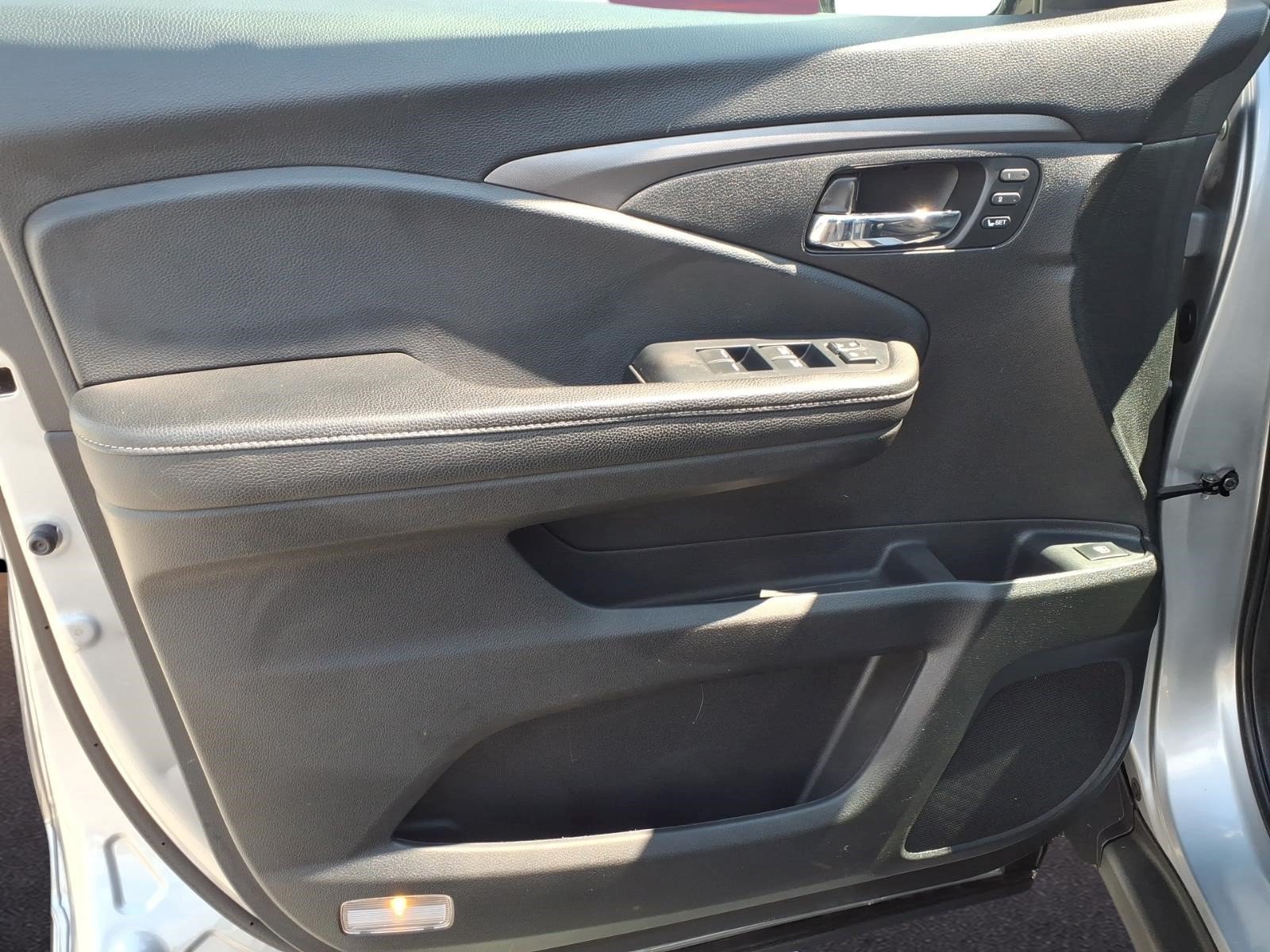 Used 2022 Honda Ridgeline RTL-E image 19