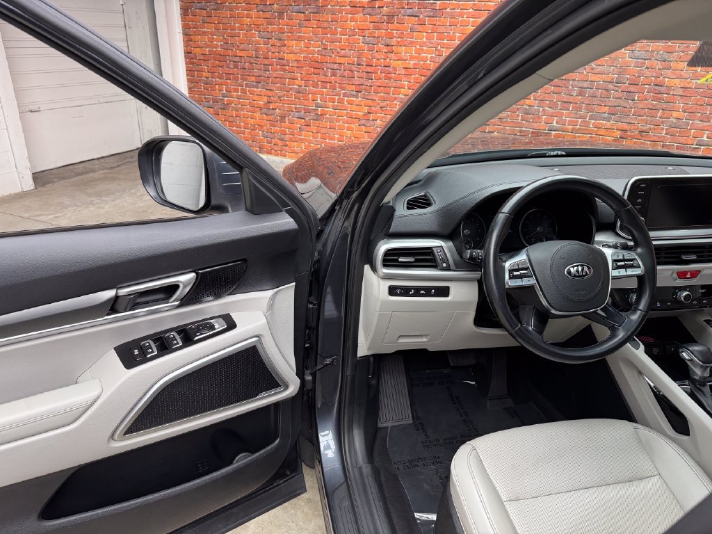 Used 2020 Kia Telluride S w/ S 8 Passenger Seating Package FWD image 9