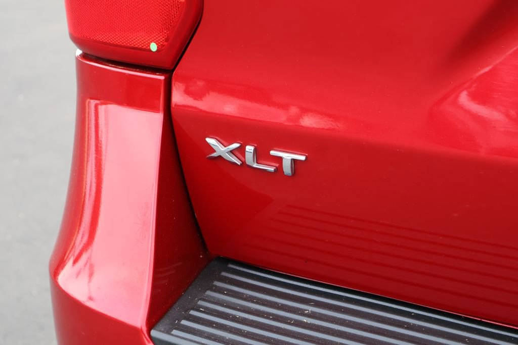 Certified 2021 Ford Expedition XLT RWD image 17
