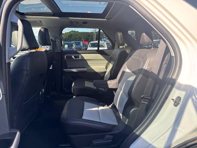 Certified 2023 Ford Explorer XLT w/ Equipment Group 202A AWD/4WD image 21
