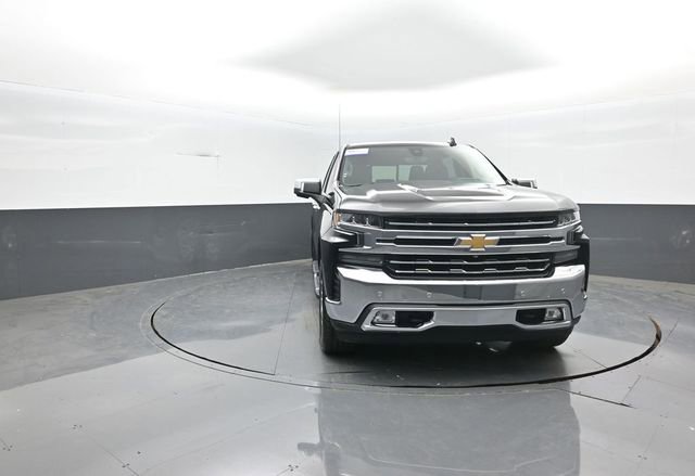 Used 2021 Chevrolet Silverado 1500 LTZ w/ Technology Package AWD/4WD image 2