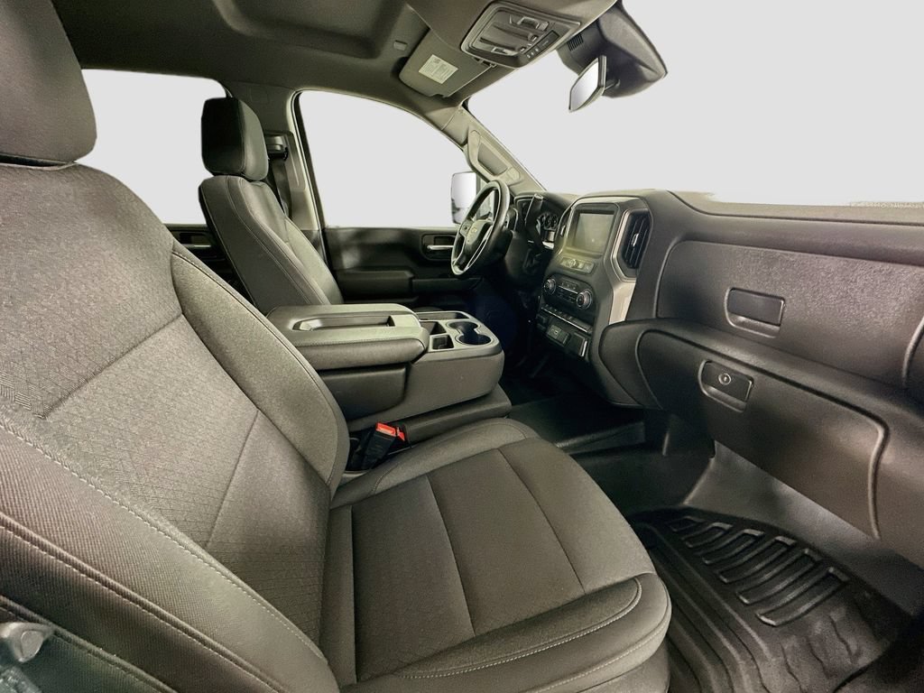 Used 2025 Chevrolet Silverado 3500 W/T w/ WT/CX Safety Package AWD/4WD image 28